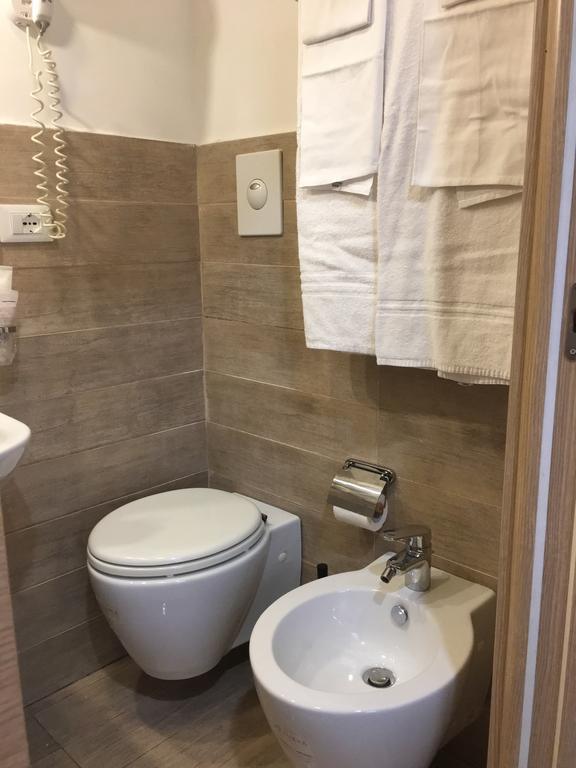 Amoroma Domus Bed & Breakfast Roma