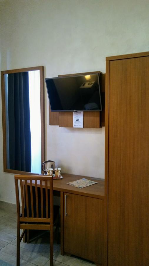 Amoroma Domus Bed & Breakfast