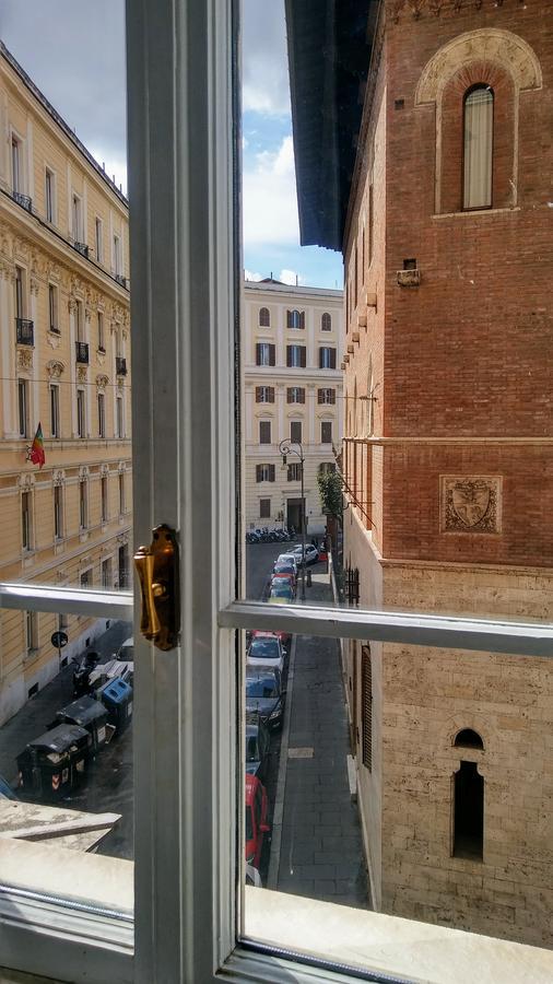 Bed & Breakfast Amoroma Domus Roma
