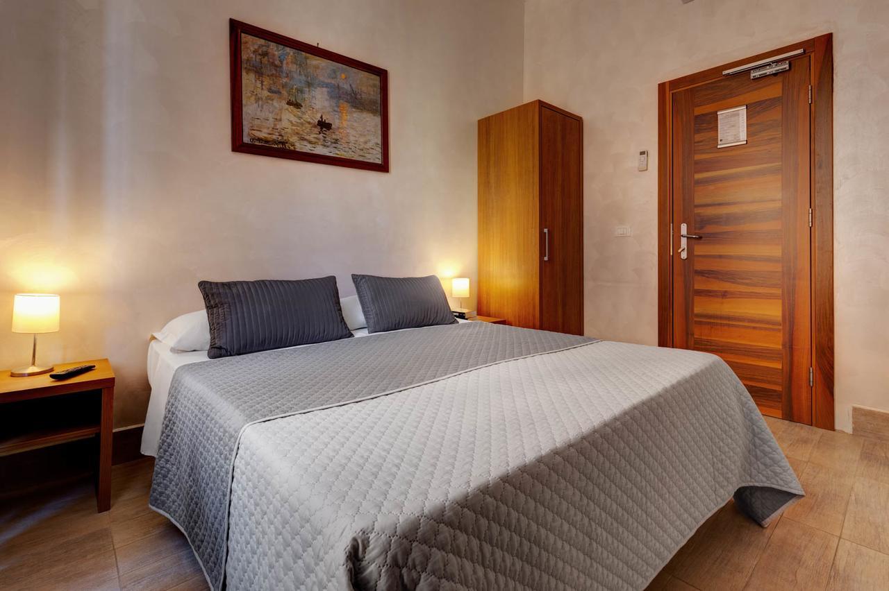 Amoroma Domus Bed & Breakfast